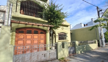 Frente sin cartel-min.jpg